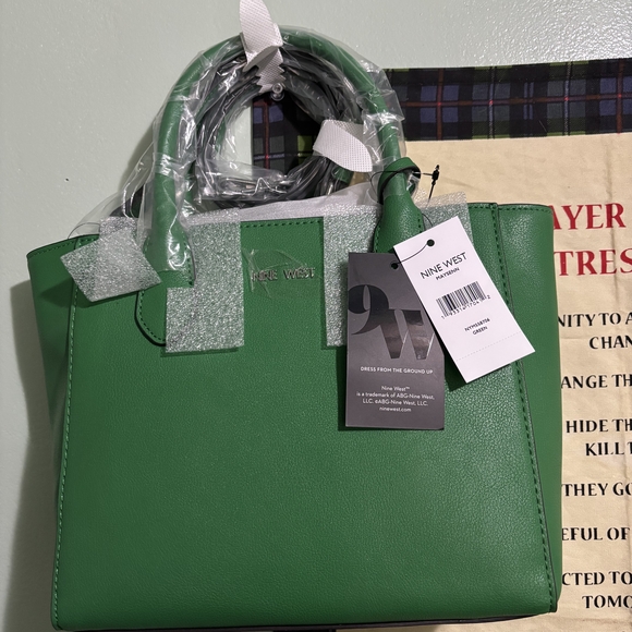 Nine West Vibrant Green Satchel - Picture 1 of 8